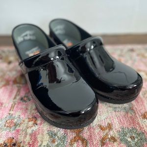 Dansko XP 2.0 Womens Size 39 Wide